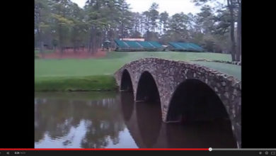 Cruzando el Puente Hogan del Augusta National - Masters - Golf